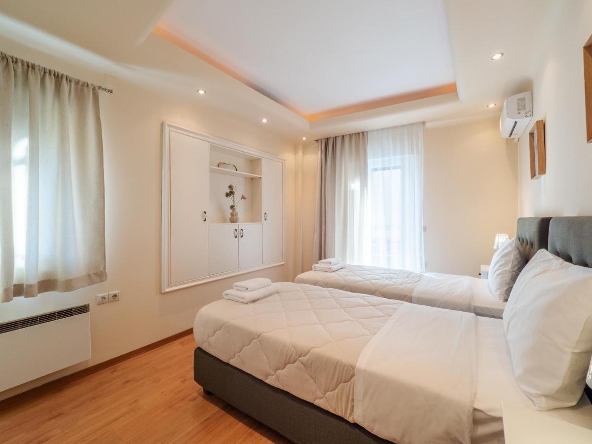 Aura Elegant Apartment Near Garitsa Bay Análipsis Exterior photo