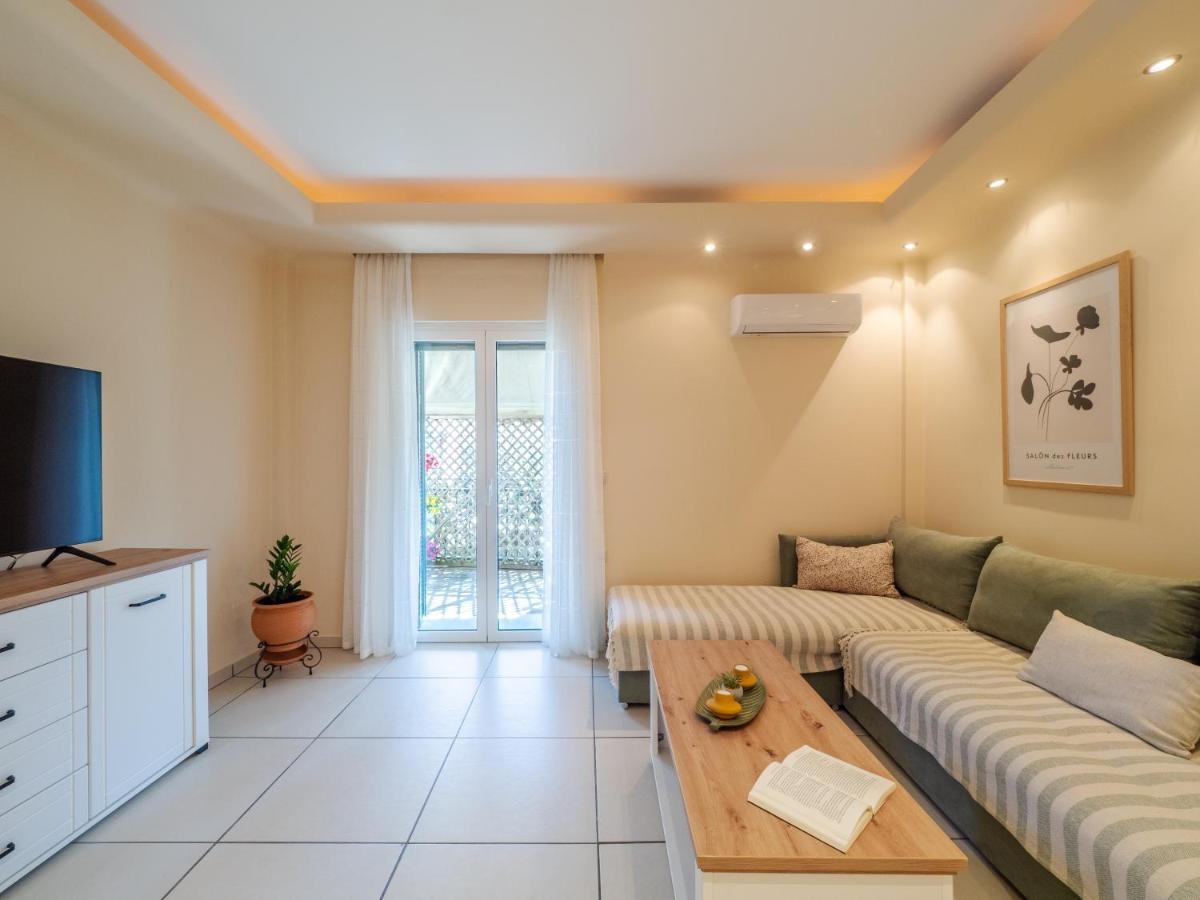 Aura Elegant Apartment Near Garitsa Bay Análipsis Exterior photo